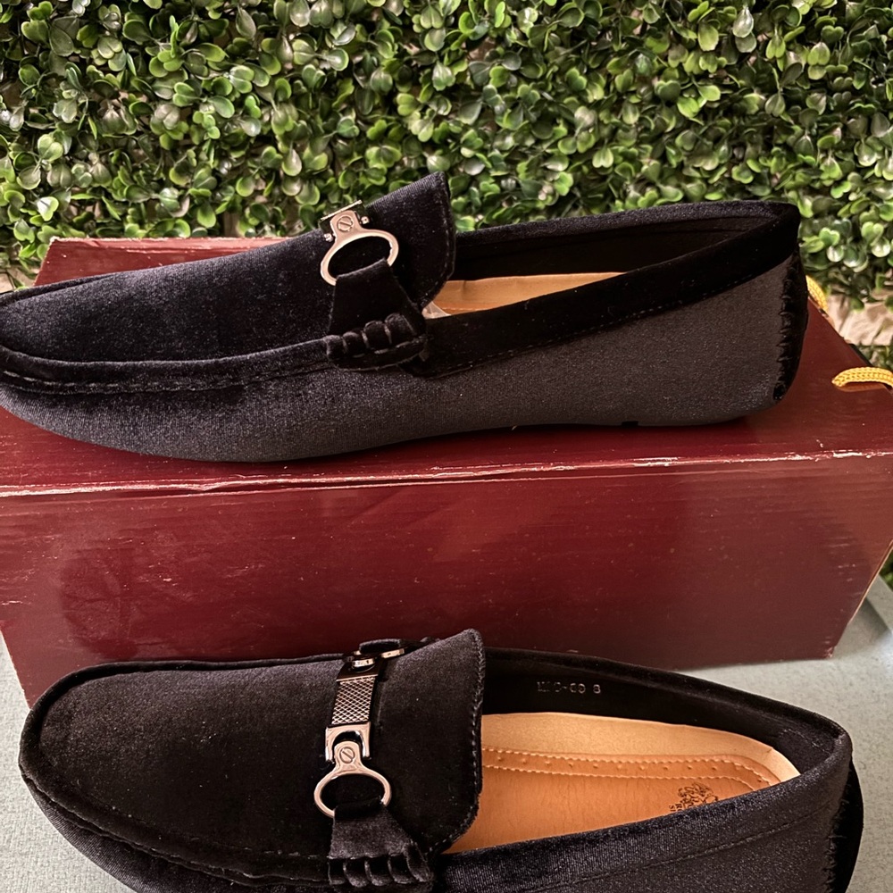 Men's Black Loafers